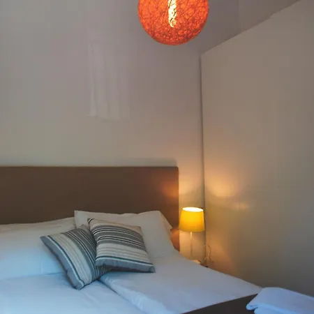 Bijoux - Theater Апартаменты Тиньяле